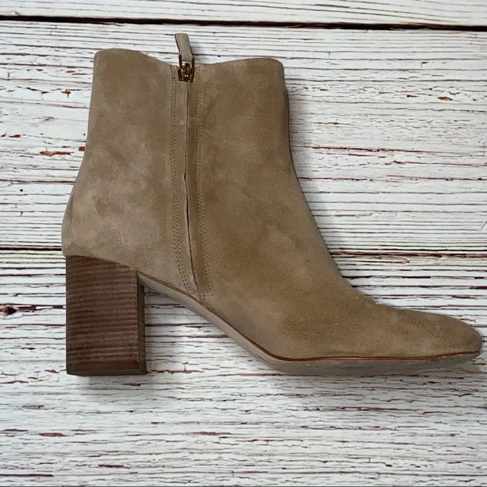Tory Burch Brooke Ankle Bootie in Beige Suede Sz 10